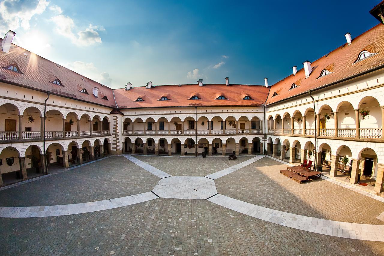 Zamek Królewski w Niepołomicach Niepołomice Zewnętrze zdjęcie